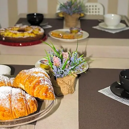 Alojamento de Acomodação e Pequeno-almoço Donna Laudonia