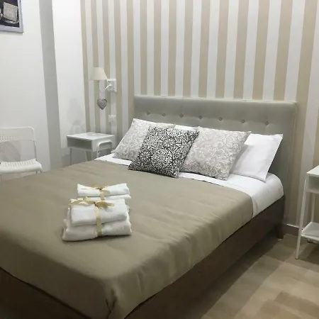 Donna Laudonia アルタムラ