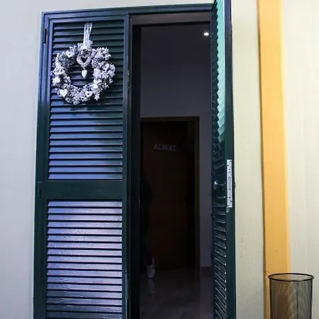 Donna Laudonia ベッド・アンド・ブレックファスト 3*